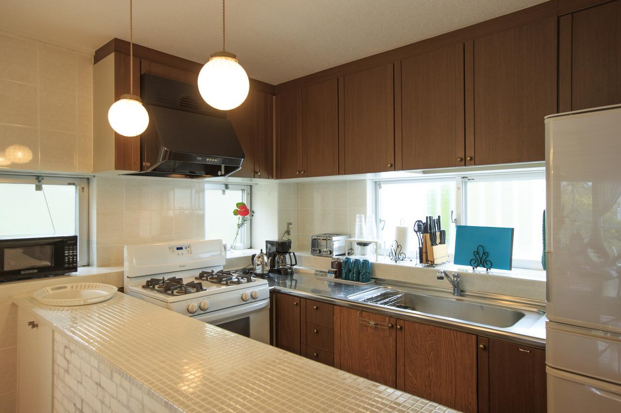 Mihama Beach House Villa Chatan Exteriör bild